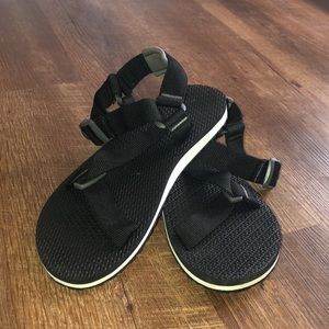 Columbia Women’s New w/o Box Black Buckled Waterproof Outdoor Sandals Size US 7